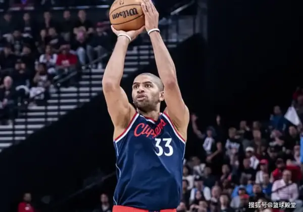 Clippers Collapse After Costly Summer Moves