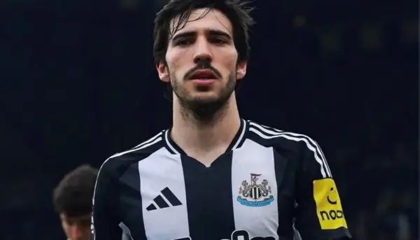 Guardiola Eyes Premier League Midfield Star