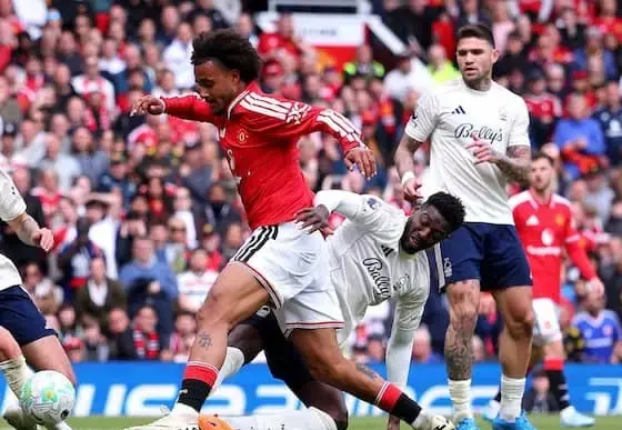 United Rush to Sell Zirkzee as Roma Move In
